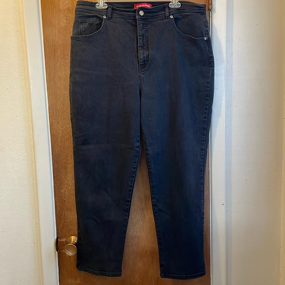 Gloria Vanderbilt Woman’s Jeans Sz 20W Medium